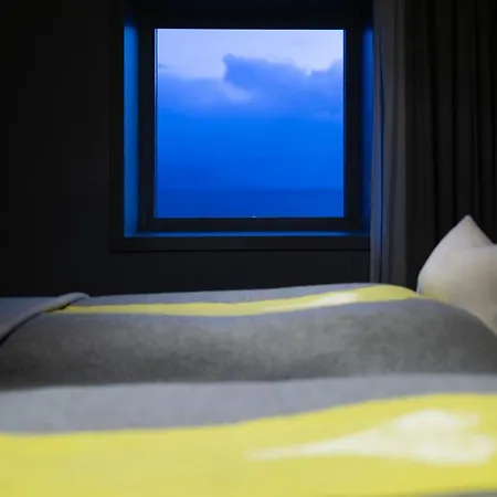 Littleisland Lighthouse Hotel *